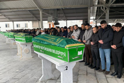 Osmaniye’deki feci otobüs kazasında yaşamını yitiren 3 kişi Gaziantep’te toprağa verildi