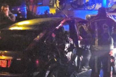 16 yaşındaki sürücü kaza yaptı, 5 çocuk yaralandı