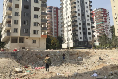 Adana’da deprem altınlarını çalan eski polise önce tutuklama, sonra adli kontrol tepki çekti