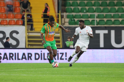 Alanyaspor ile Antalyaspor puanları paylaştı: 0-0