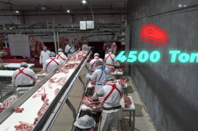 Bakan Yumaklı: 4 Bin 500 ton kırmızı et üretimiyle Elâzığ’ın ekonomisine katkı sağlayacağız