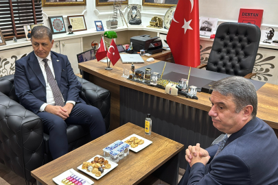 'Çıplak ayak' eylemine Başkan Cemil Tugay'dan yanıt