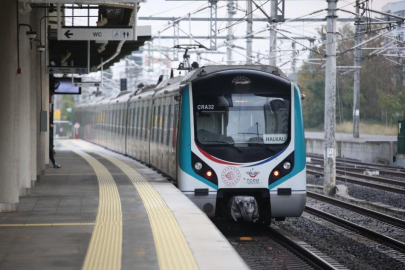 Marmaray Bakırköy istasyonunda intihar girişimi: Seferler gecikti