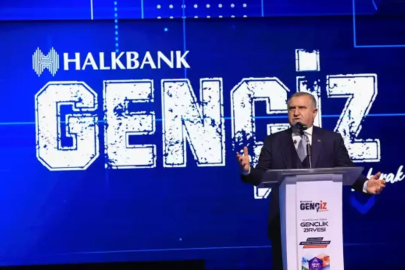 Osman Aşkın Bak Gençİz'25’te gençlere seslendi