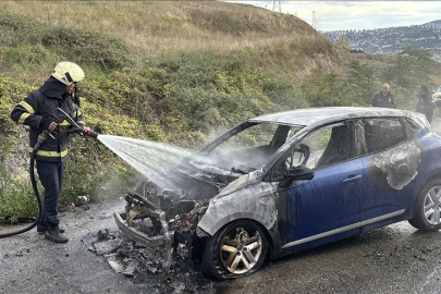 Samsunsporlu Musaba'nın kullandığı otomobil seyir halindeyken alev aldı