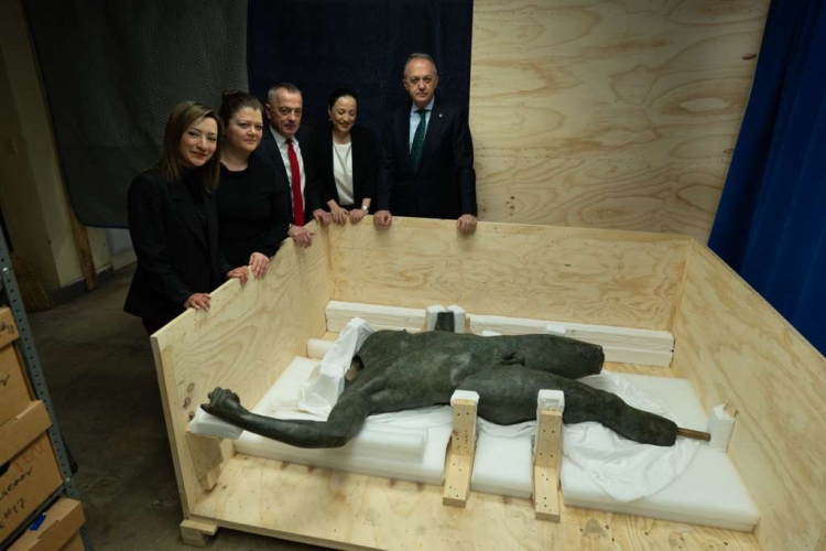 Boubon'un kayıp imparatoru evine dönüyor ABD’den 28 eserle birlikte iade 2