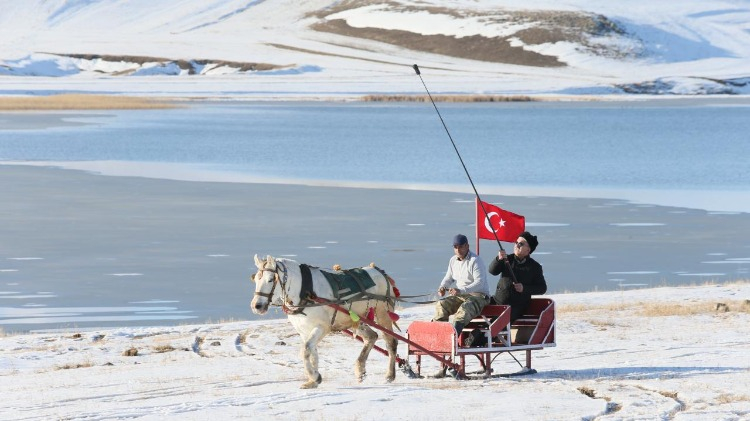 Donmuş Çıldır Gölü
