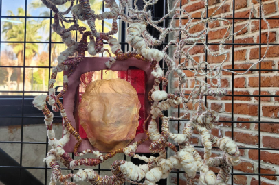 ÇÜ, Aralık ayında seramik ve tekstili buluşturan özel sergilere ev sahipliği yapıyor