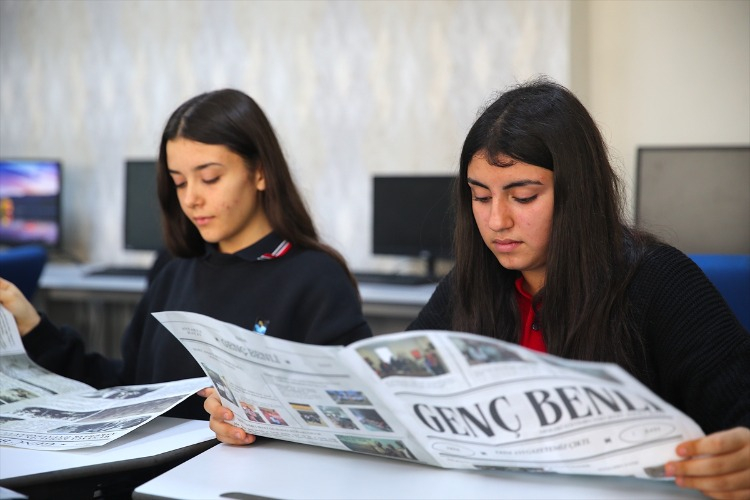 Genç gazeteciler heyecanla yeni baskıya hazırlanıyor