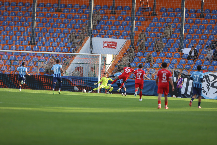 Adana Demirspor İskenderun’da farklı kaybetti 6-1  4