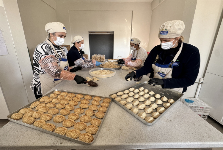 Hatay'da 'gelin-görümce' dayanışması markaya dönüştü 60 kişiye ekmek kapısı oldular 3