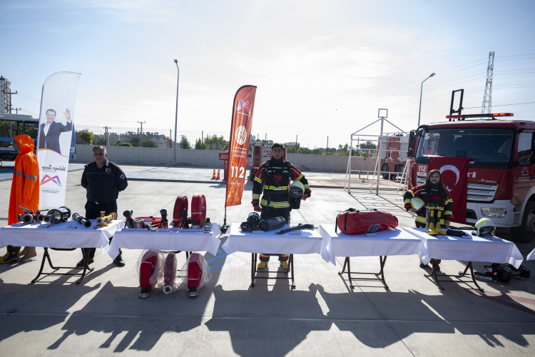 Mersin Büyükşehir Belediyesi İtfaiyesi yeni ekipmanlarla afetlere hazırlığını güçlendirdi 2