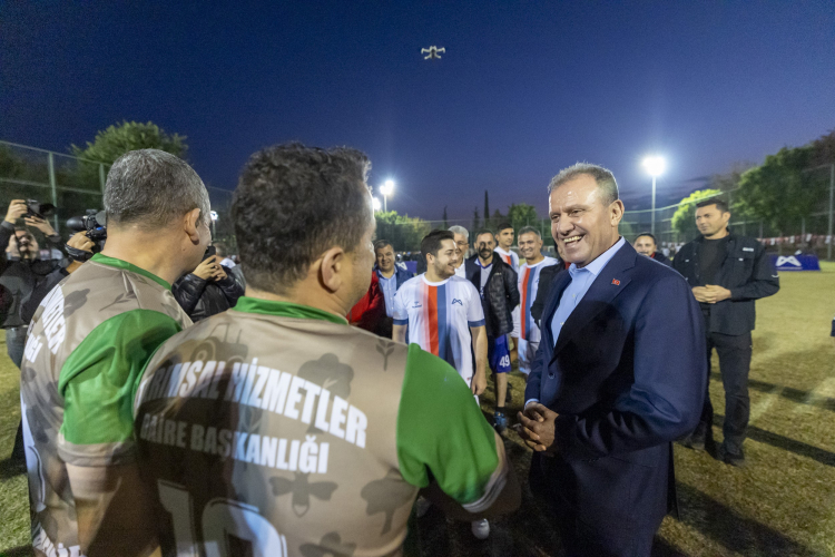 Mersin Büyükşehir'de santrayı Vahap Seçer yaptı Personel turnuvasında heyecan başladı 2