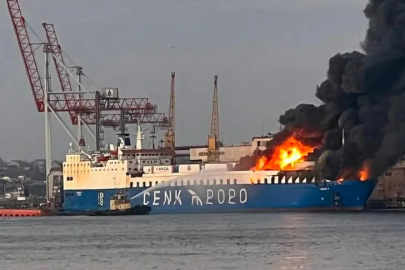 Tır taşımacılığı yapan Türk gemisi Odesa'da vuruldu