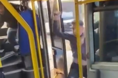 Bursa’da satırlı saldırgan gözaltına alındı... Satırı pantolonunda taşıyormuş