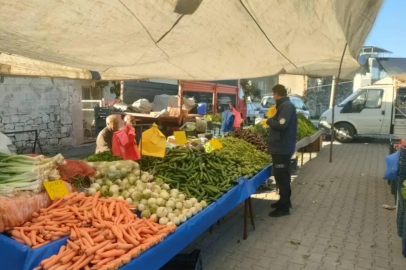 Yumurtalık’ta zabıta ekipleri pazar yerini denetledi