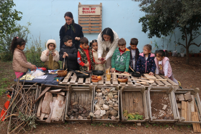 Adana'da okul bahçesi eğitim alanına dönüştürüldü: Öğrenciler açık hava sınıfında ders görüyor