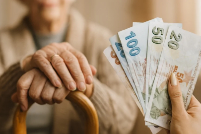 Bakan Göktaş: Evde bakım ödemeleri hesaplara yatırılmaya başladı