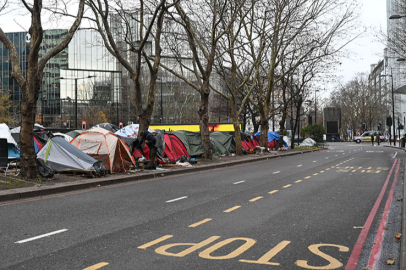 İngiltere'de 175 bini çocuk 2822 bin kişi evsiz