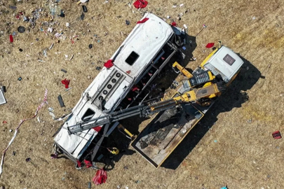 Mezuniyet yolculuğu facia ile bitti: Okul otobüsü uçuruma yuvarlandı, 17 ölü