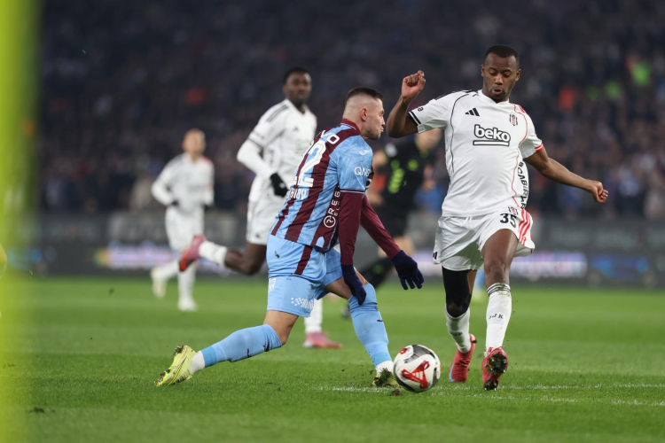 Trabzon'da 6 gollü çılgın gece Trabzonspor 3-3 Beşiktaş 2