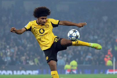 ADI GALATASARAY İLE ANILAN KARİM ADEYEMİ’YE KIZ ARKADAŞ ENGELİ!