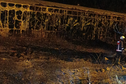 Mersin Bozyazı'da çalılık alanda başlayıp seraya sıçrayan yangın söndürüldü