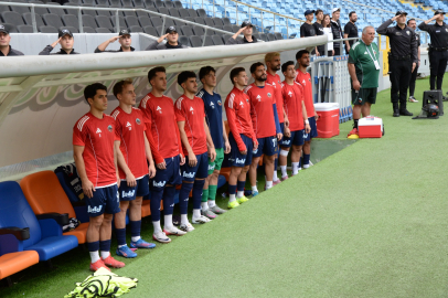 ADANASPOR, ARNAVUTKÖY DEPLASMANINDA 5 GOLLE DAĞILDI