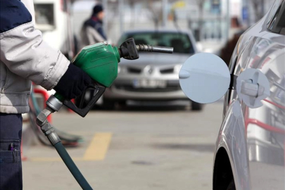 Benzine indirim geldi mi? Güncel akaryakıt fiyatları ne kadar oldu?