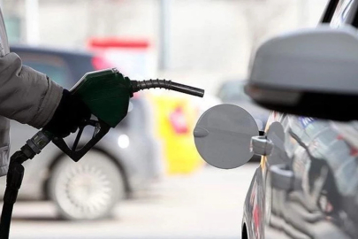 18 ARALIK 2025 AKARYAKIT FİYATLARI: BENZİNE ÜST ÜSTE İNDİRİM GELDİ!