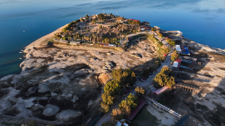 Adana'da Seyhan Baraj Gölü kıyısındaki kaçak yapılar yıkılacak 3