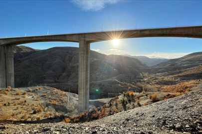 Gerze Viyadüğü'nde derz hasarı: Samsun istikameti geçici olarak trafiğe kapatıldı
