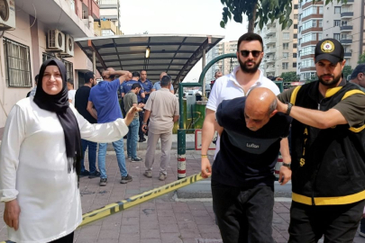 Mahkemede annesini öldüren babasına şok suçlama: Çocukken bizi yakmaya çalıştı