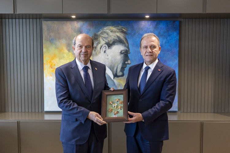 Mersin’de Vahap Seçer’den Ersin Tatar’a Kıbrıs davasını siyaset üstü görüyoruz 2