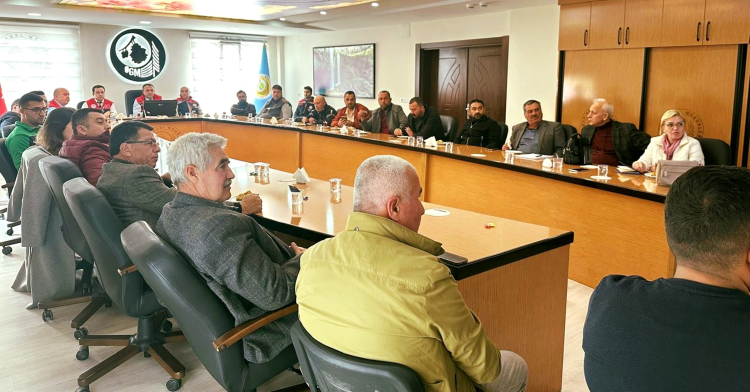 Mut’ta zeytinyağı üreticilerine etiketleme eğitimi verildi 2