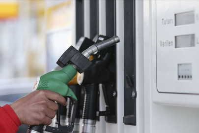 BENZİN, MOTORİN VE LPG FİYATLARINDA SON DURUM 20 ARALIK 2025 | BENZİN NE KADAR, MOTORİN KAÇ TL?