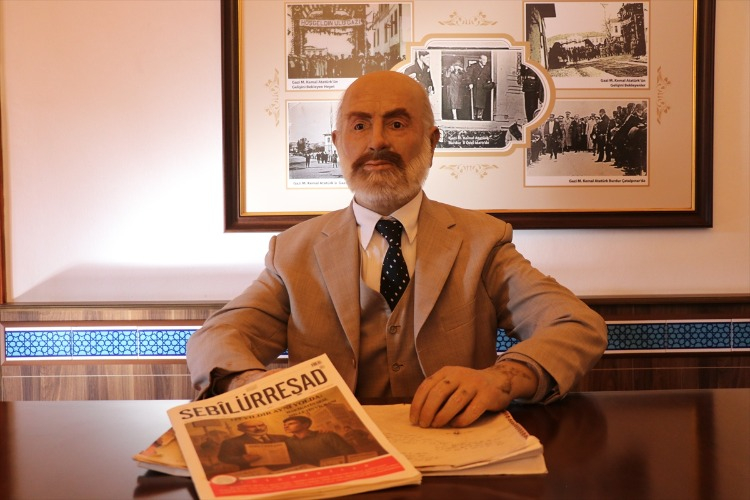 MİLLİ ŞAİR’İN EŞİ VE DAMADI DA BURDURLU