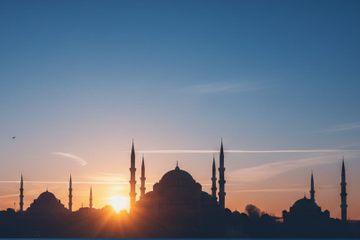 Akşam ezanı saat kaçta? 21 Aralık 2025 İstanbul, Ankara, İzmir ve diğer iller iftar vakti