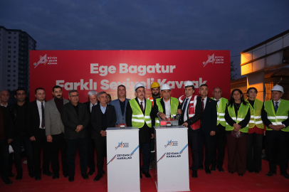 Adana’ya yeni ulaşım yatırımı: Ege Bağatur Kavşağı temel atıldı