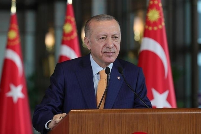 Cumhurbaşkanı Erdoğan, Türkiye'nin ve İslam aleminin Regaip Kandili'ni kutladı