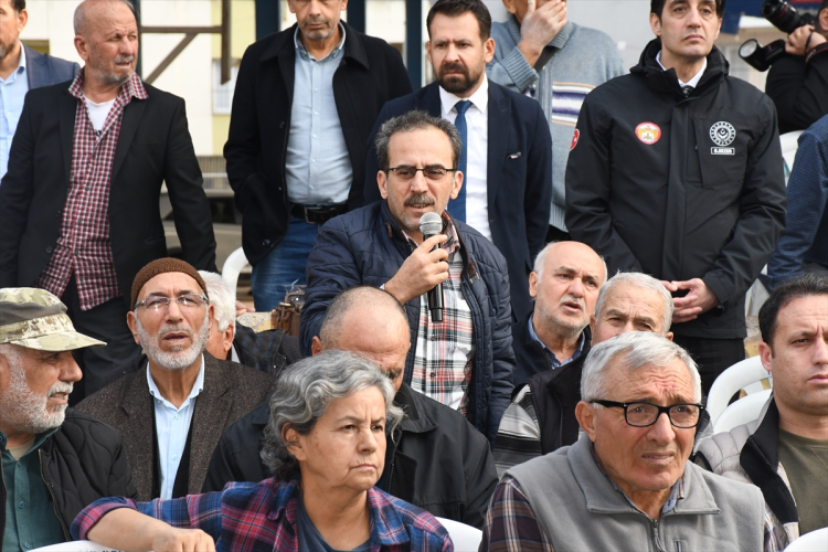 Adana Valisi Yavuz Selim Köşger, Yüreğir’de vatandaşların taleplerini dinledi 4