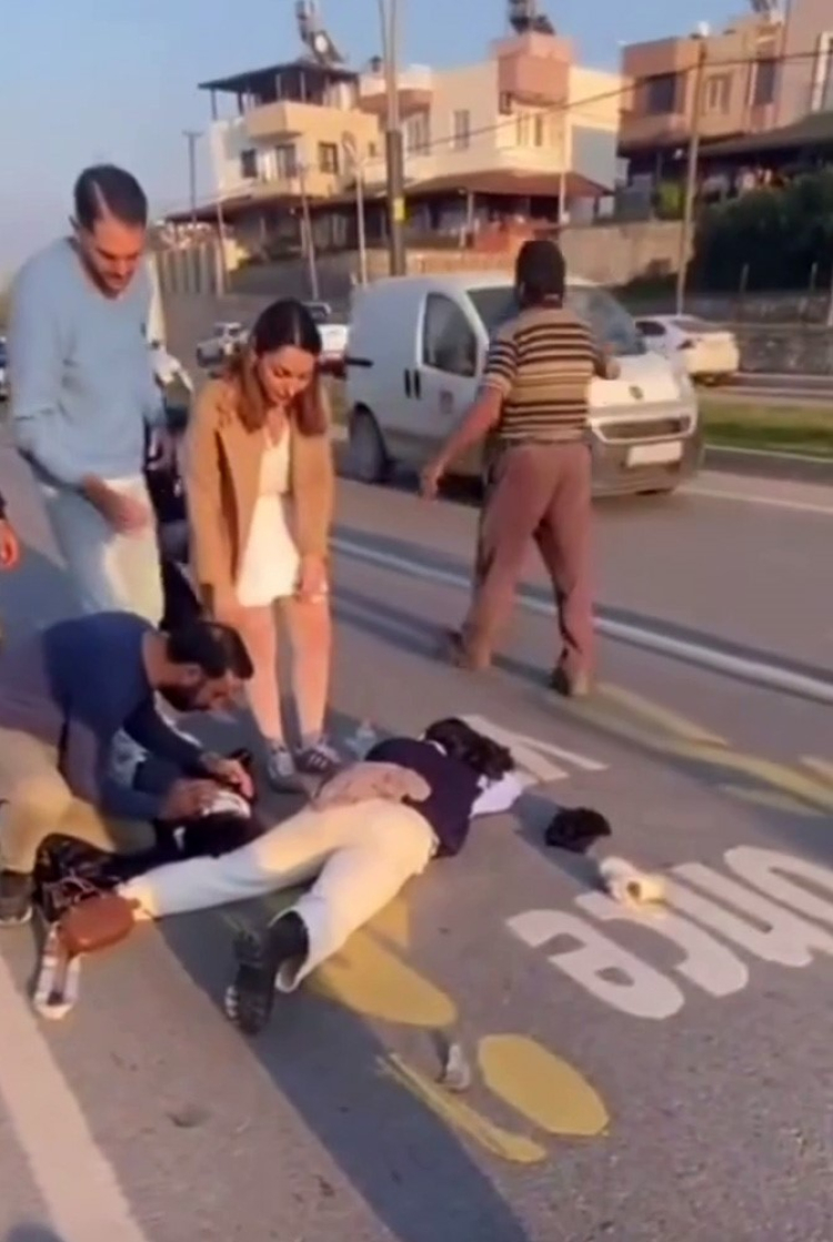 Hatay’da yaya geçidinde facia Anne ve 2 çocuğu yaralandı 2