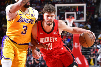 Rockets, Lakers’ı deplasmanda farklı geçti: Alperen’den double-double
