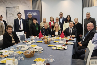 Anahtar Parti Adana’da Türkiye’nin ekonomik ve siyasi gündemini masaya yatırdı