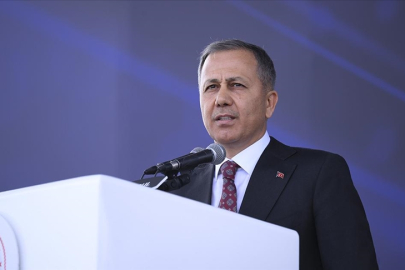 Bakan Yerlikaya: 65 İlde düzenlenen operasyonlarda binlerce hap ele geçirildi