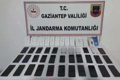 Gaziantep’te 800 bin TL değerinde kaçak telefon ele geçirildi