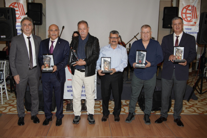 Harita ve kadastro mühendisleri 30 yıllık hizmetlerini plaketle taçlandırdı