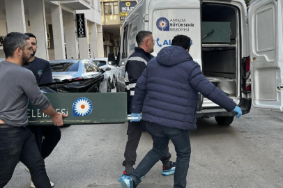 Antalya'da evinde ölü bulunan yaşlı kadının kızı ve erkek arkadaşı tutuklandı