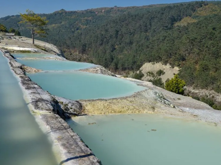 Akkaya Travertenleri