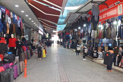 Mısır Çarşısı esnafı yeni yıldan umutlu